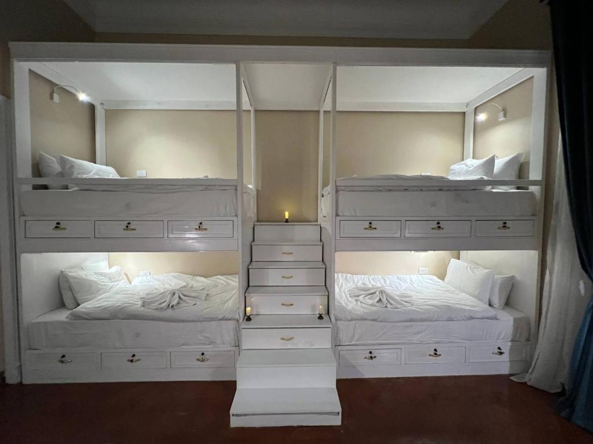 Hostel Paris East