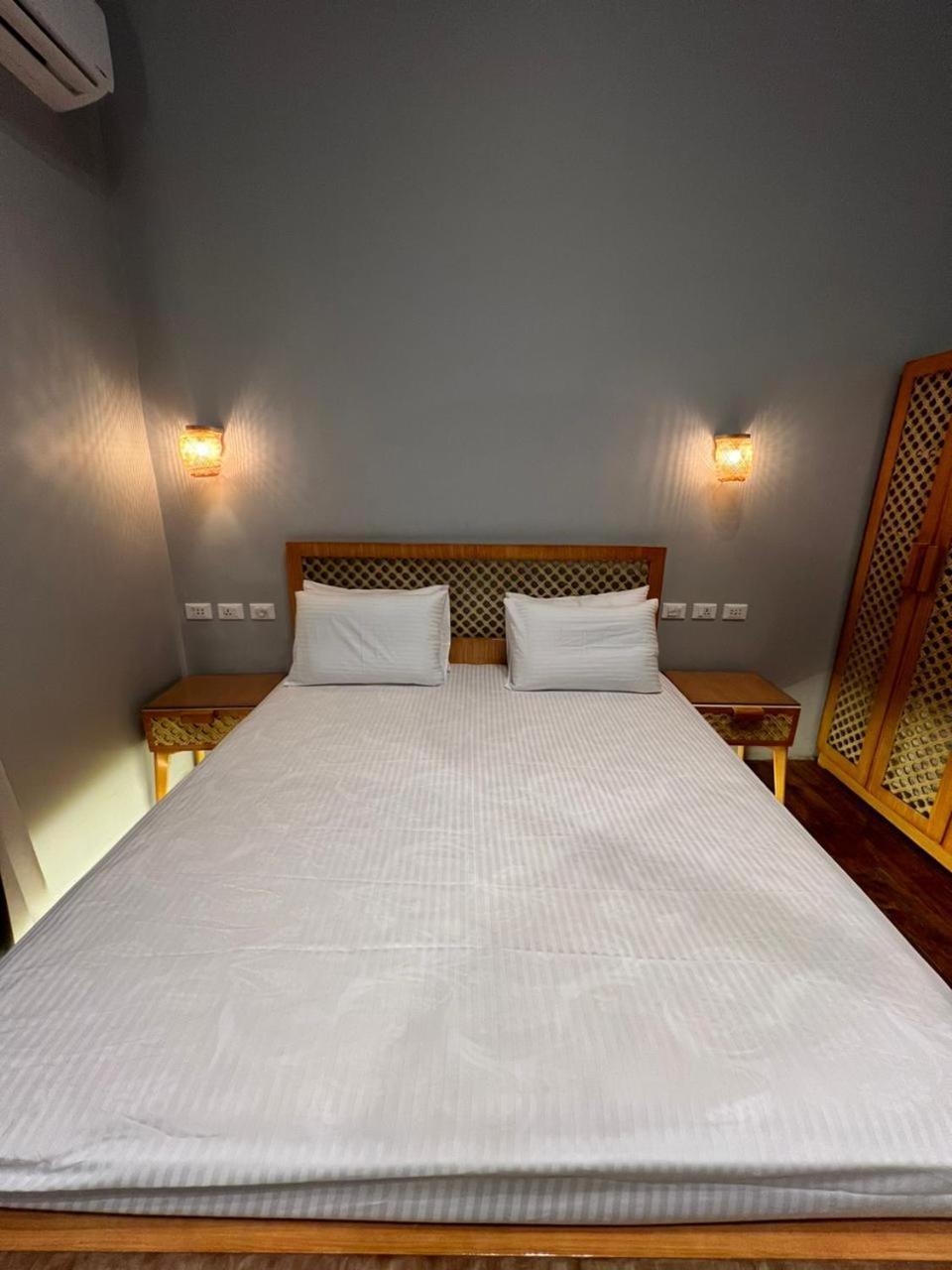 Paris East Hostel Cairo