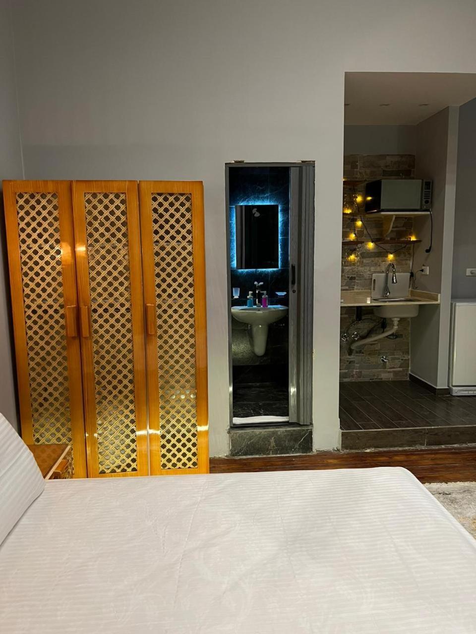 Paris East Hostel